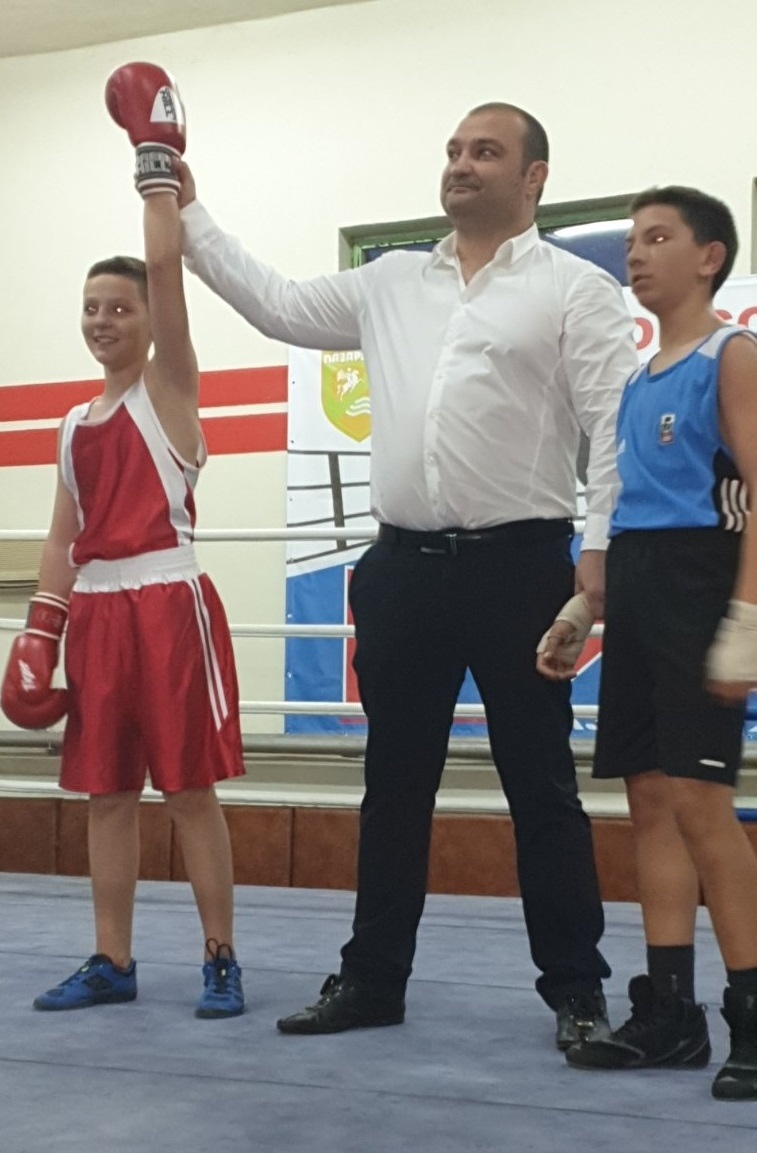 Златни медали за състезателите на боксов клуб „Тракиец“ (Пазарджик)